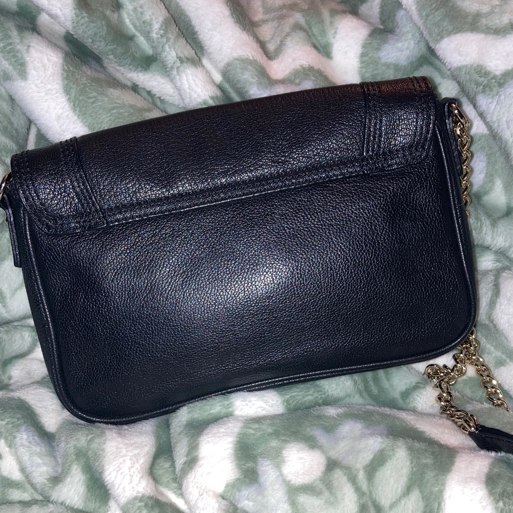 Kate Spade Black Crossbody Bag with Gold Chain - Picture 5 of 9